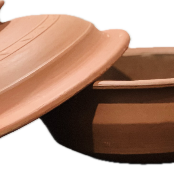14" Clay Pot with Lid