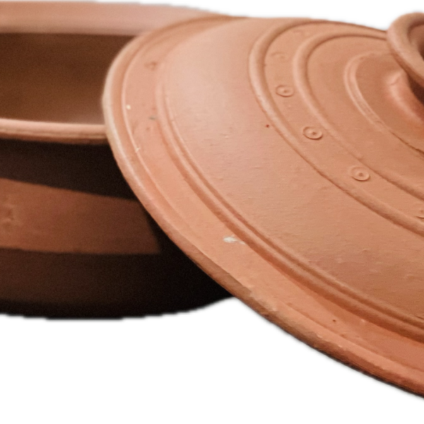 12" Clay Pot with Lid